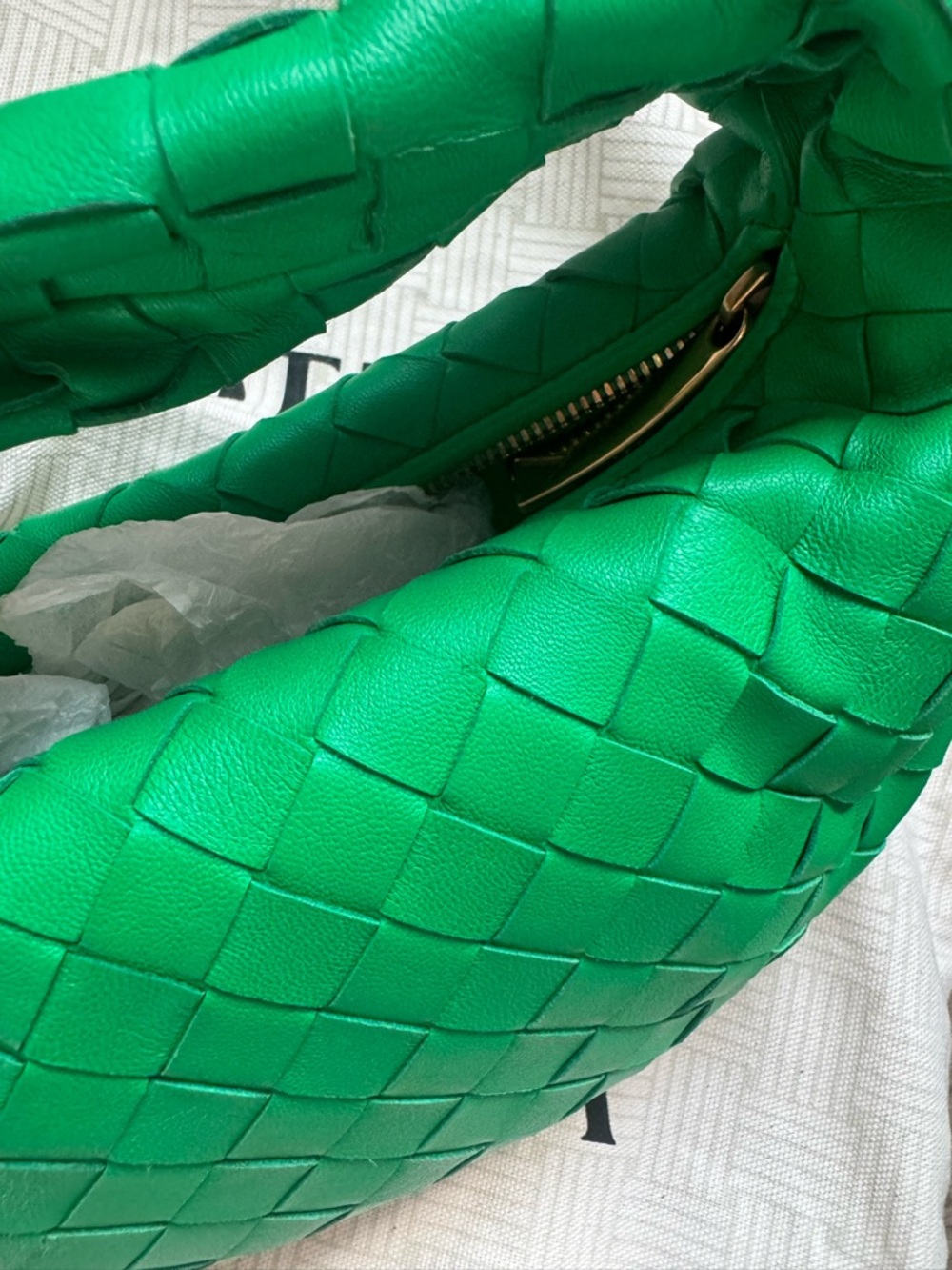 Bottega Veneta Green Jodie Intrecciato Knot Pouch perfect condition - Picture 6 of 8